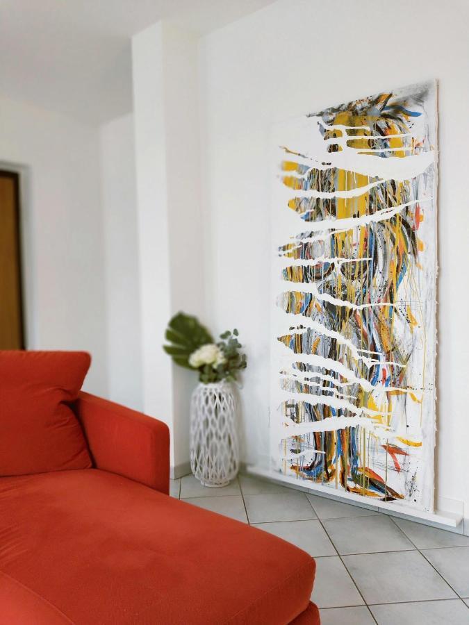 Olgiate Comasco La Casa Del Cuore - Luxury Apartment מראה חיצוני תמונה