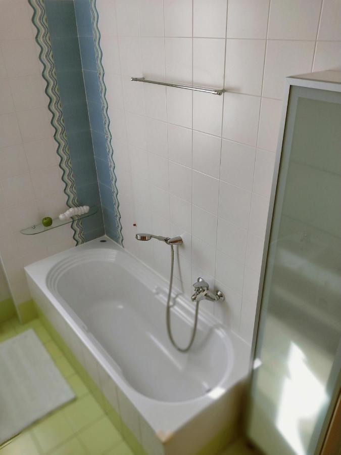 Olgiate Comasco La Casa Del Cuore - Luxury Apartment מראה חיצוני תמונה